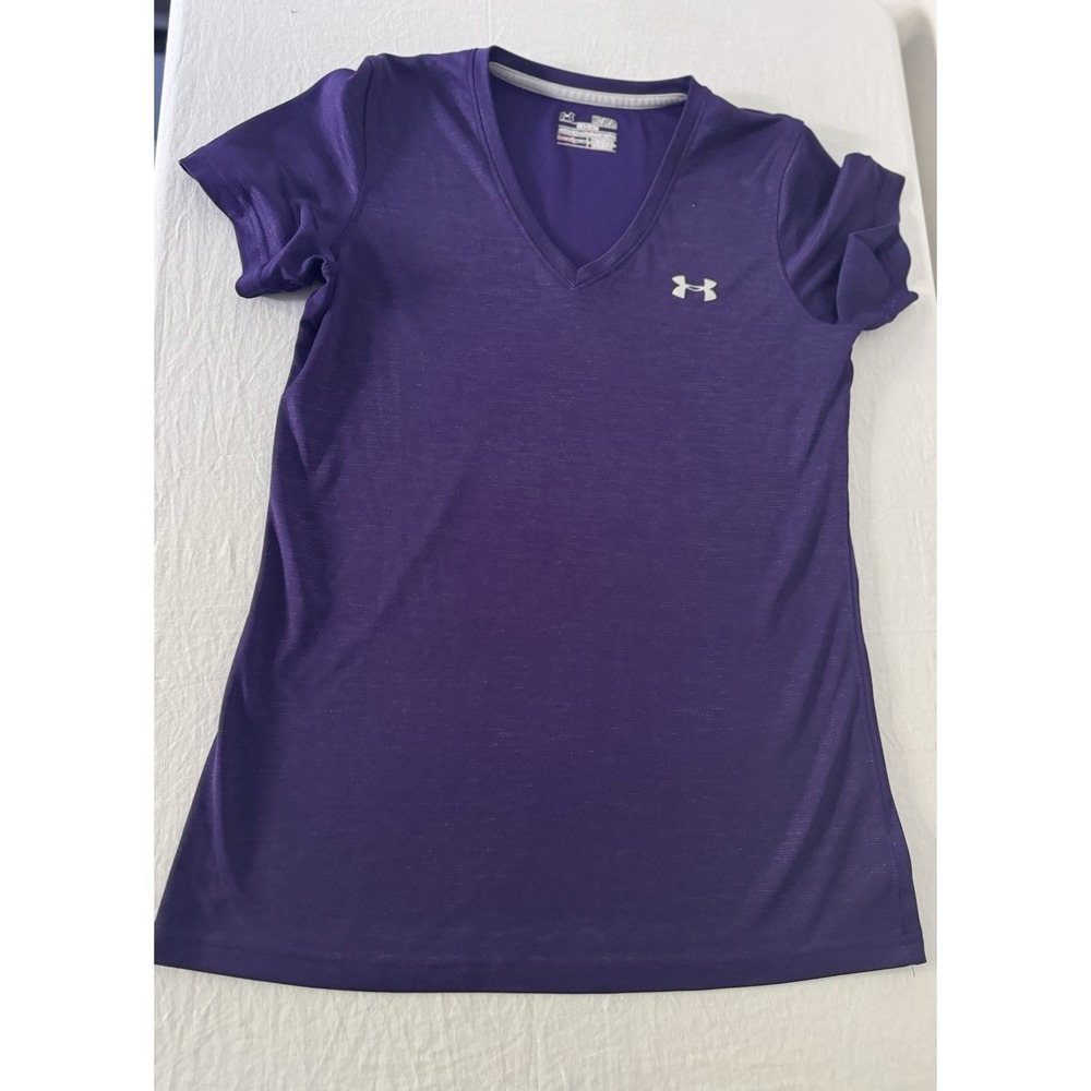 Under‎ Armour Heat Gear Purple  Women Short Sleeve V Neck Tee Medium Semi Fitted